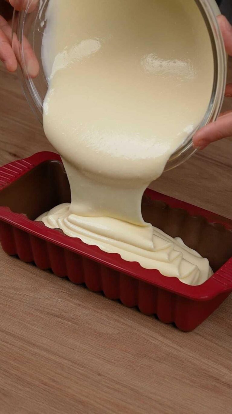 Classic Vanilla Pound Cake: A Timeless Treat You Can Master at Home