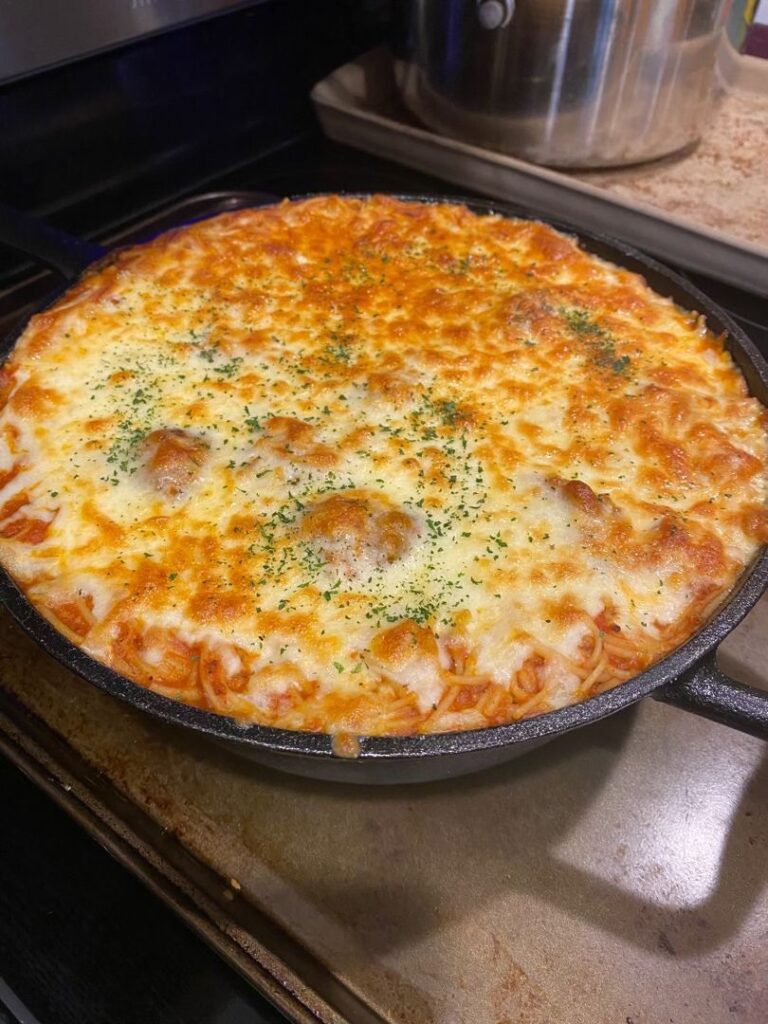 Creamy Baked Spaghetti with Cream Cheese